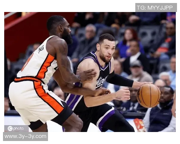 拉文荣膺12月7日NBA最佳球员展现超凡实力引发热议