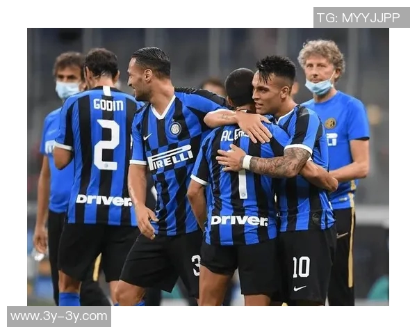 意天空预测国米对科莫首发阵容奥古斯托出任右边翼卫劳塔罗与小图搭档前锋